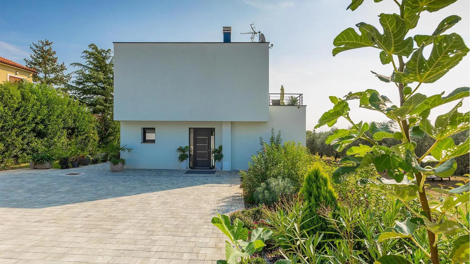 Villa Auri Pula 0*,  Croatia
